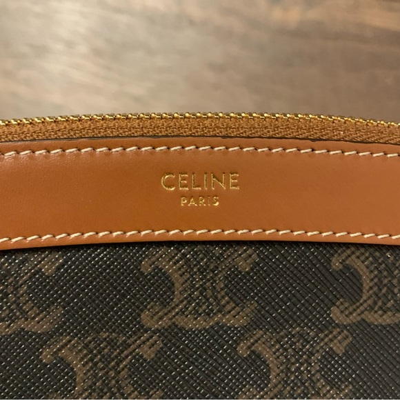 ❌SOLD❌ Celine Medium Zipped Cosmetic Pouch in Triomphe Canvas and Calfskin Tan - Picture 8 of 12
